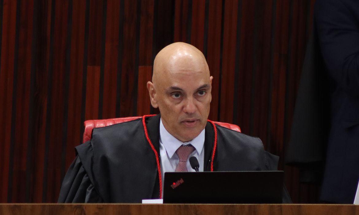 Moraes vota pela condenação de Fátima de Tubarão a 17 anos de prisão 1 Studio Notícias | Studio TV Moraes vota pela condenação de Fátima de Tubarão a 17 anos de prisão
