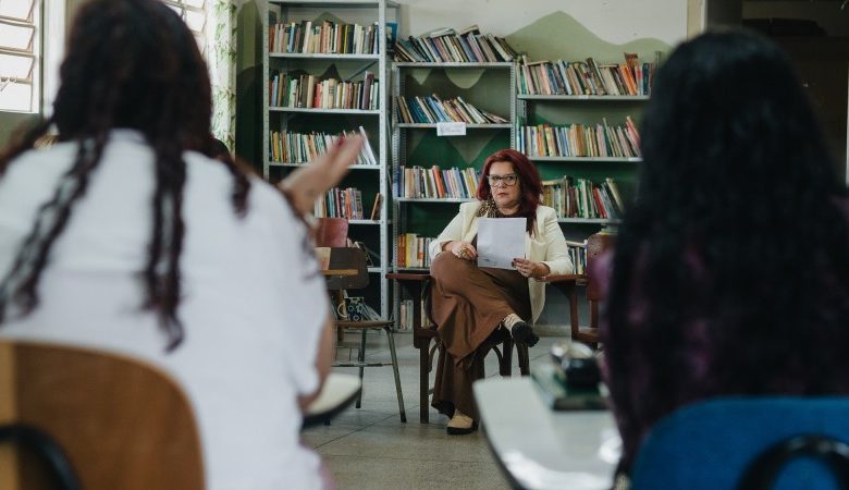 Studio Notícias | Studio TV Ação do Comitê EmFrente, Mulher debate violência de gênero no Presídio Estadual Feminino Madre Pelletier