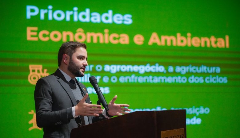 Studio Notícias | Studio TV Na China, vice-governador apresenta potenciais do RS nos setores de proteína animal e energia verde