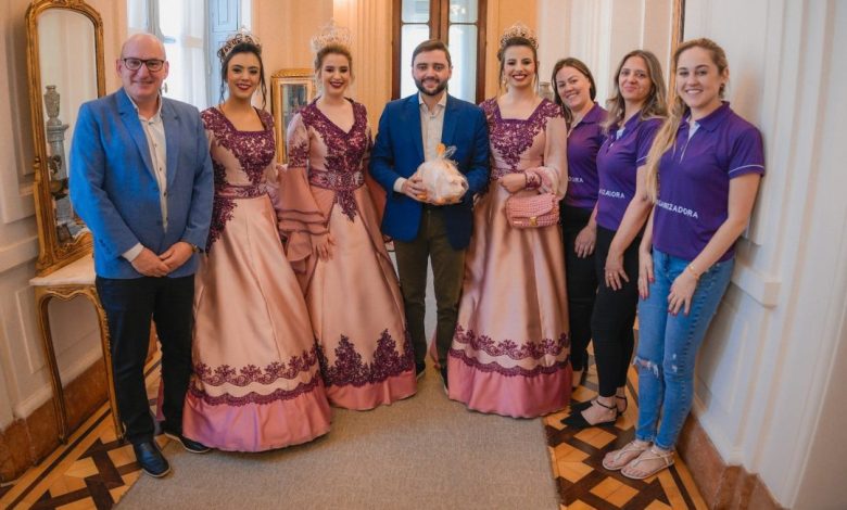 Studio Notícias | Studio TV Comitiva da Bella Festa de Fagundes Varela cumpre agenda em Porto Alegre