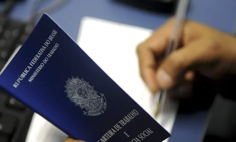 Studio Notícias | Studio TV Pela 1ª vez, Brasil tem mais de 100 milhões de trabalhadores ocupados