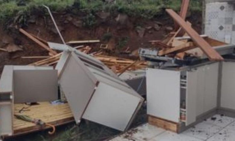 Studio Notícias | Studio TV Tornado provoca destruição na Serra Catarinense