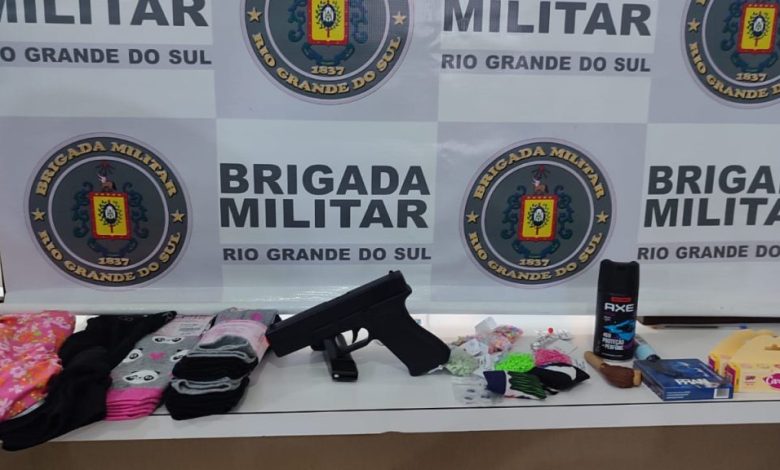 Studio Notícias | Studio TV Três Coroas: Brigada Militar prende mulher e apreende dois adolescentes por furtos no comércio