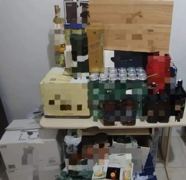 Comando Rodoviário apreende em Santa Cruz mercadorias em veículo com placas de Veranópolis 1 Studio Notícias | Studio TV Comando Rodoviário apreende em Santa Cruz mercadorias em veículo com placas de Veranópolis