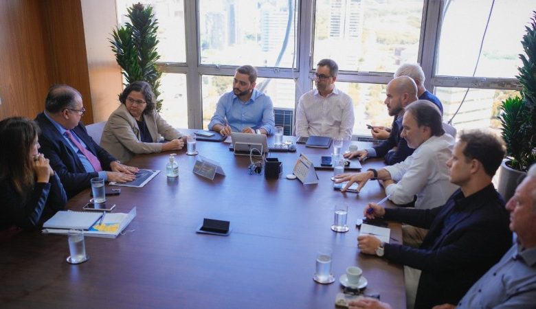 Studio Notícias | Studio TV Vice-governador debate melhorias na malha ferroviária gaúcha com Ministério dos Transportes