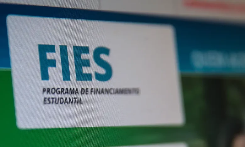 Studio Notícias | Studio TV Desenrola Fies contabiliza 164 mil renegociações de dívidas