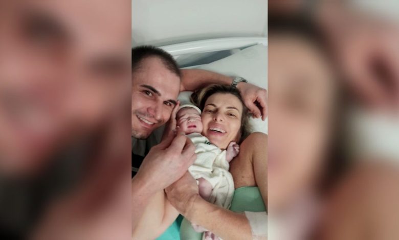 Studio Notícias | Studio TV Primeira criança de 2024 nascida em Veranópolis é uma menina