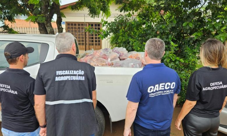 Studio Notícias | Studio TV Após dois dias de fiscalização, 18 toneladas de alimentos impróprios para consumo foram apreendidos em São Borja