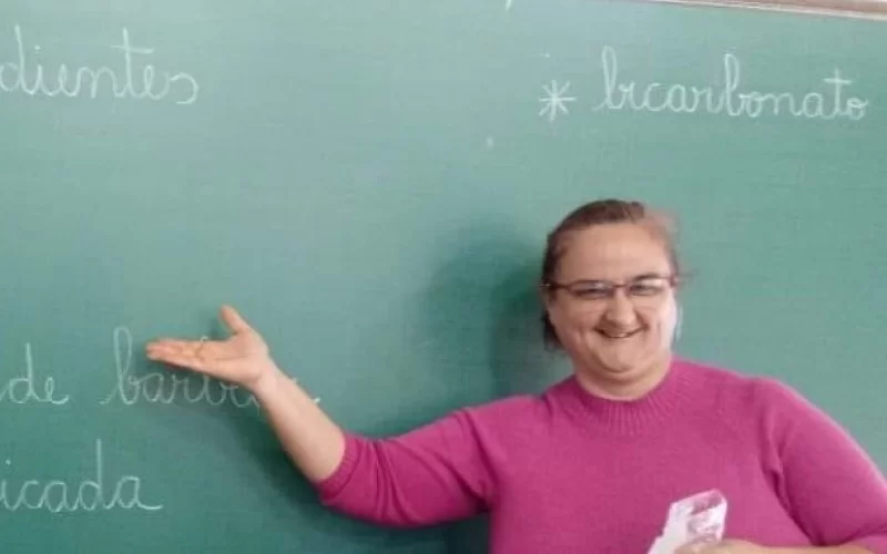 Professora de 53 anos é morta por ladrões de carro em Portão 1 Studio Notícias | Studio TV Professora de 53 anos é morta por ladrões de carro em Portão