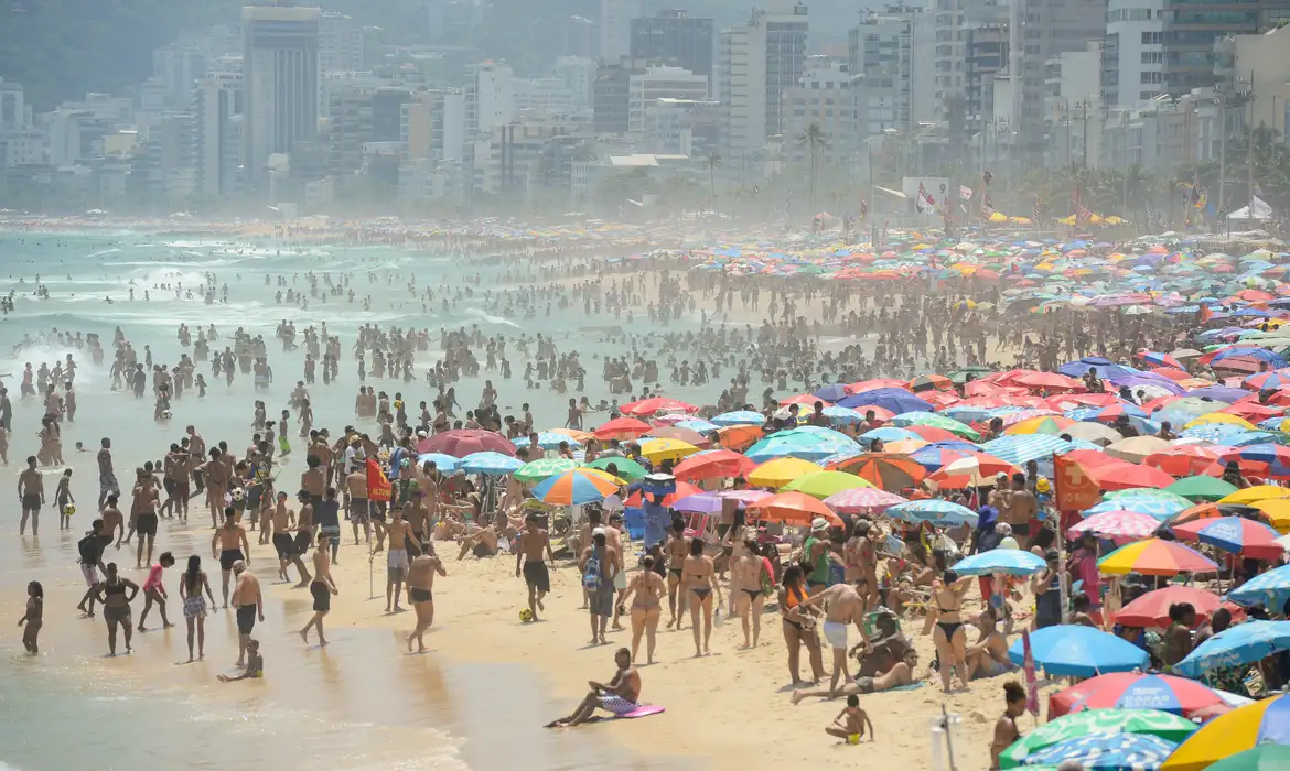 Mais da metade da população brasileira vive no litoral 1 Studio Notícias | Studio TV Mais da metade da população brasileira vive no litoral