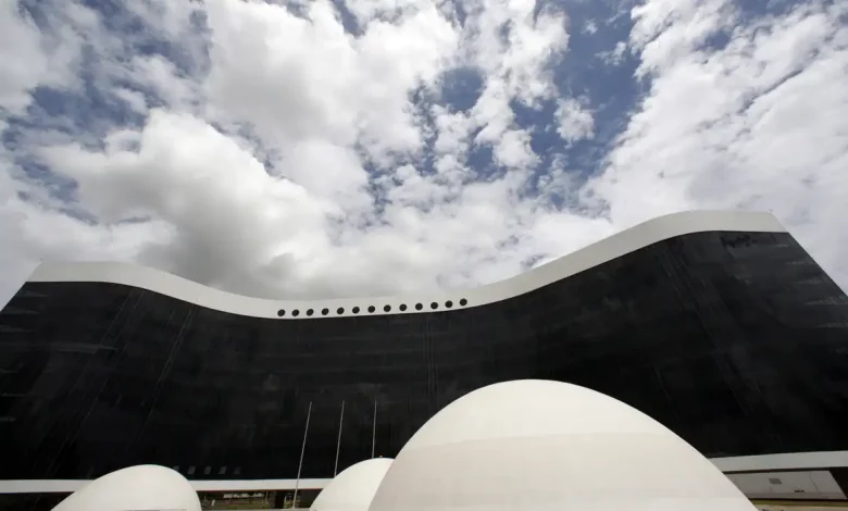 Studio Notícias | Studio TV TSE cria centro de combate à desinformação para eleições municipais
