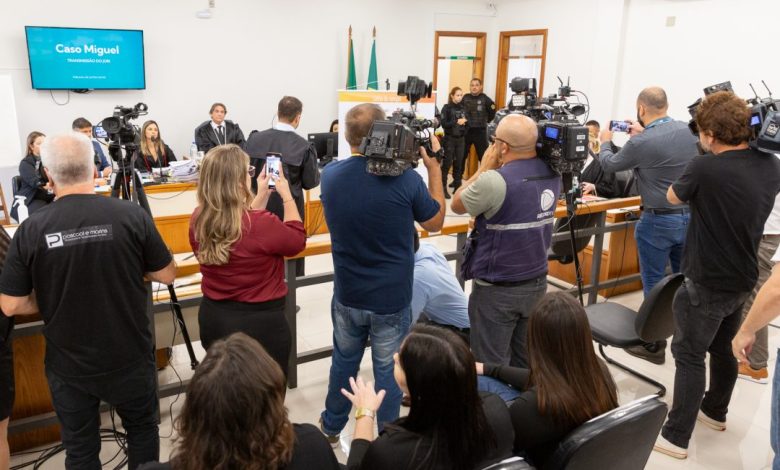 Studio Notícias | Studio TV Caso Miguel: acusação e defesas debatem no plenário