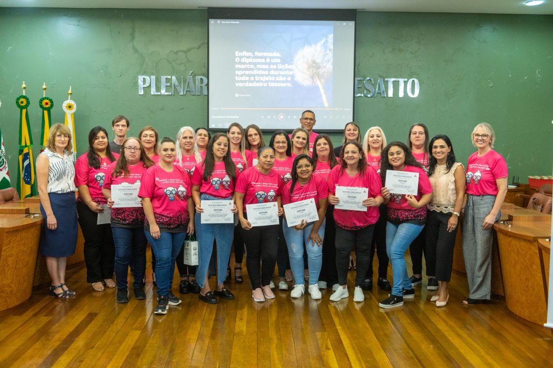 Nova Prata forma 20 novos cuidadores de idosos 1 Studio Notícias | Studio TV Nova Prata forma 20 novos cuidadores de idosos