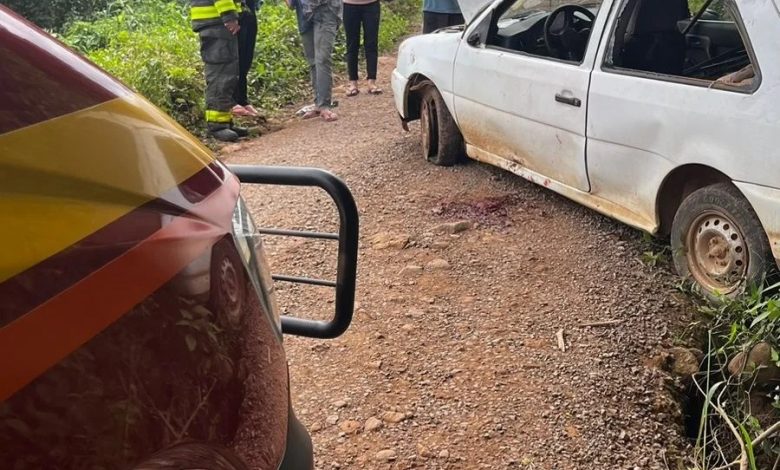 Studio Notícias | Studio TV Homem fica ferido após capotamento de veículo em Monte Belo do Sul