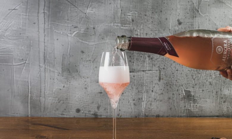 Studio Notícias | Studio TV Aurora Moscatel Rosé é escolhido o melhor produto brasileiro em concurso na Espanha