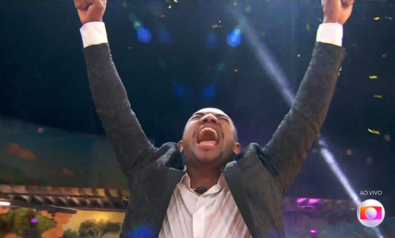 Studio Notícias | Studio TV Davi é o campeão do BBB 24