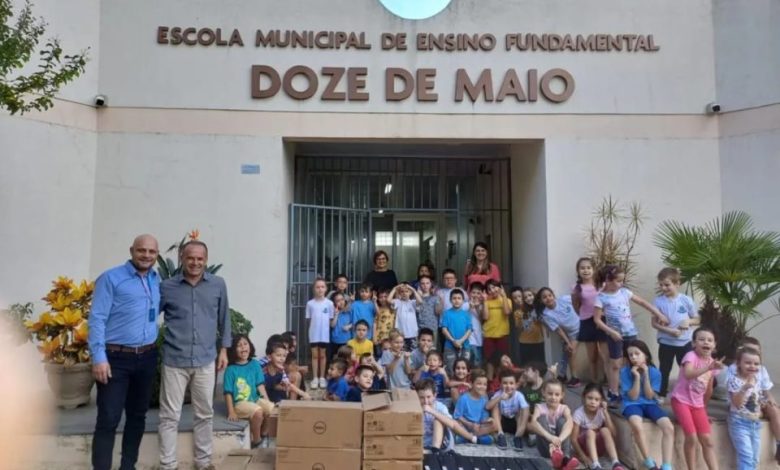 Studio Notícias | Studio TV Escolas municipais de Vila Flores recebem computadores