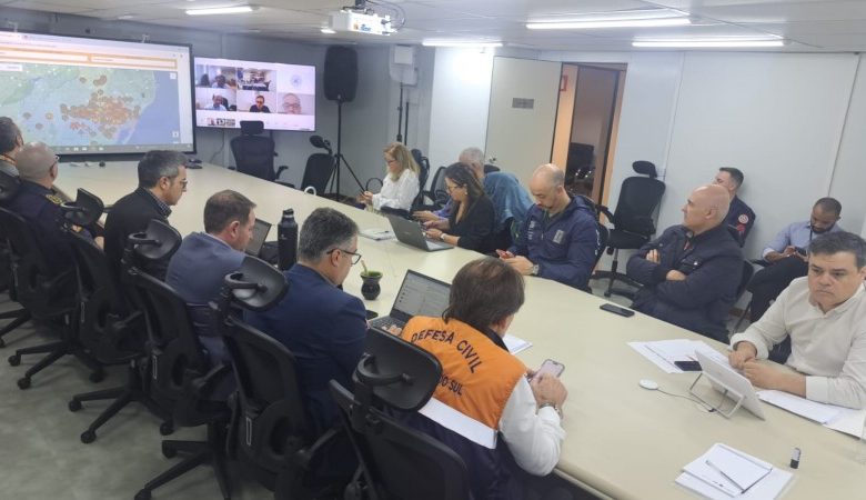 Studio Notícias | Studio TV Ação coordenada do Estado reforça busca e salvamento de pessoas