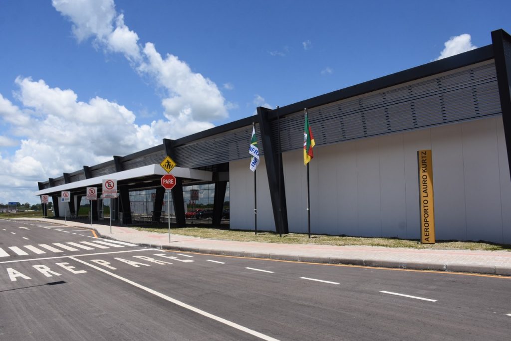 Com fechamento em Porto Alegre, Lauro Kortz de Passo Fundo é o maior aeroporto em operação no estado, empresários solicitam aumento de voos na cidade 1 Studio Notícias | Studio TV Com fechamento em Porto Alegre, Lauro Kortz de Passo Fundo é o maior aeroporto em operação no estado, empresários solicitam aumento de voos na cidade