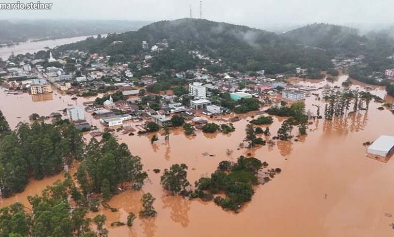 Studio Notícias | Studio TV Cerca de mil casas foram destruídas pela enchente em Cruzeiro do Sul, segundo o prefeito