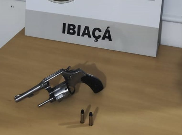 Brigada Militar prende homem por porte ilegal de arma em Ibiaçá 1 Studio Notícias | Studio TV Brigada Militar prende homem por porte ilegal de arma em Ibiaçá