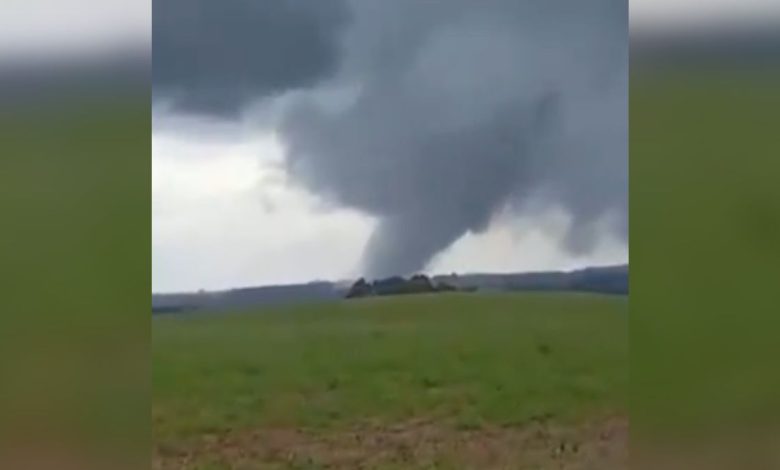 Studio Notícias | Studio TV Tornado atinge zona rural do Rio Grande do Sul e derruba árvores neste sábado