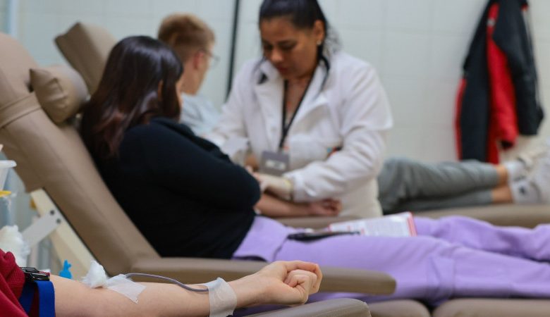 Studio Notícias | Studio TV Doação de sangue aumenta 29% em Porto Alegre ao longo de maio