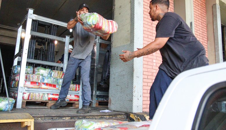 Studio Notícias | Studio TV Governo do Estado e Ministério da Igualdade Racial iniciam distribuição de cestas básicas para povo de terreiro