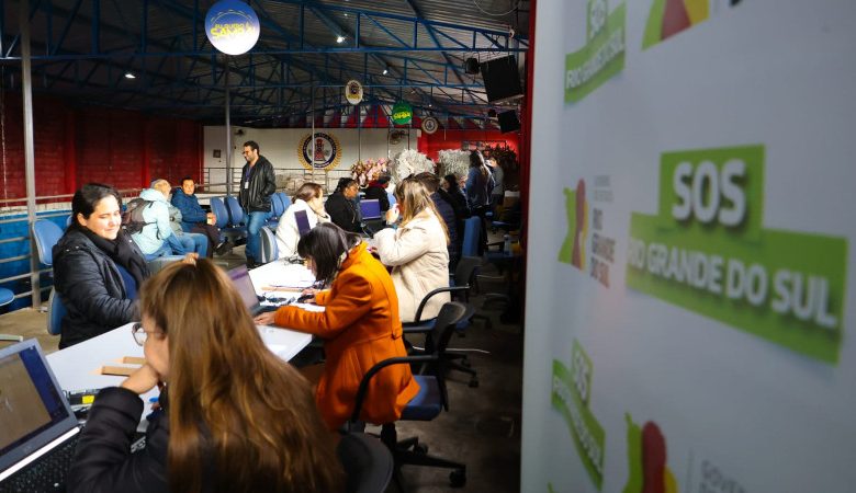 Studio Notícias | Studio TV Semana começa com entrega de 8.314 cartões de doações via pix
