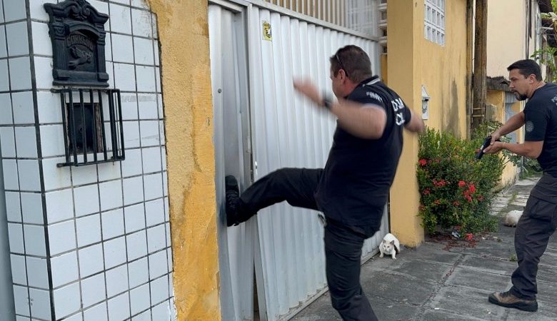 Studio Notícias | Studio TV Polícia Civil desvenda fraude em doações para vítimas de enchentes: casal é preso em Fortaleza