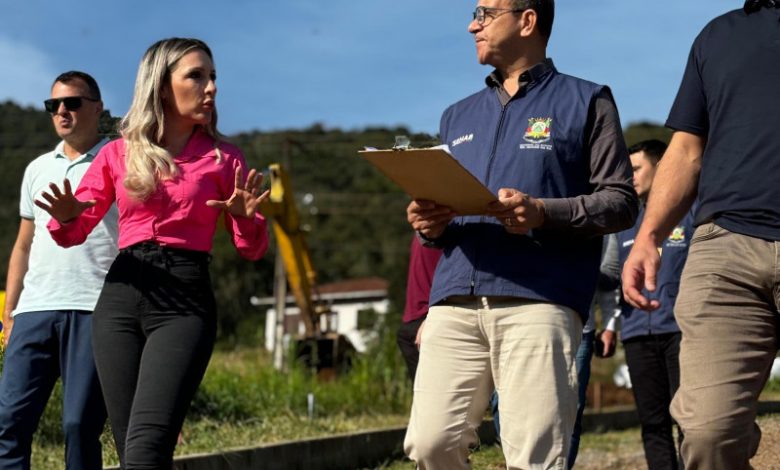 Studio Notícias | Studio TV Preparo do terreno para casas definitivas avança no município de Santa Tereza