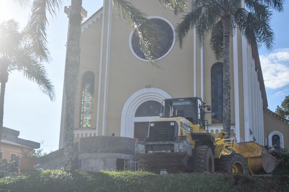 Studio Notícias | Studio TV Revitalização da Praça Frei Adelar Primo Rigo seguem em Vila Flores