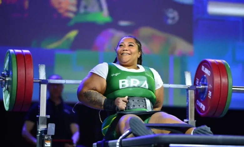 Studio Notícias | Studio TV Equipe feminina é ouro e Brasil encerra Copa do Mundo de halterofilismo com cinco medalhas