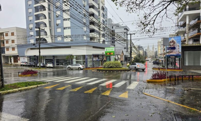 Studio Notícias | Studio TV Episódio de chuva volumosa no Sul do Brasil colocará fim à onda de frio, afirma Metsul