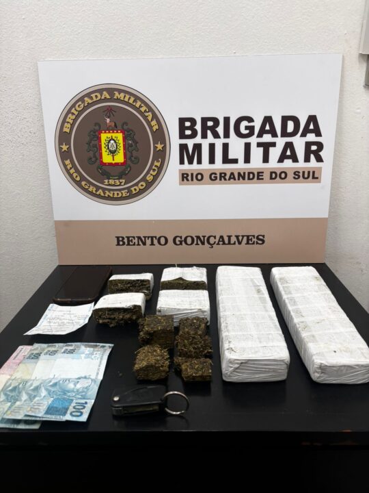 Brigada Militar prende mulher por tráfico de drogas em Bento Gonçalves 1 Studio Notícias | Studio TV Brigada Militar prende mulher por tráfico de drogas em Bento Gonçalves