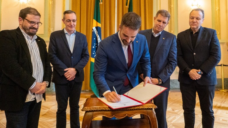 Badesul firma parceria com o Sicredi para ampliar crédito ao setor turístico no interior do RS 1 Studio Notícias | Studio TV Badesul firma parceria com o Sicredi para ampliar crédito ao setor turístico no interior do RS
