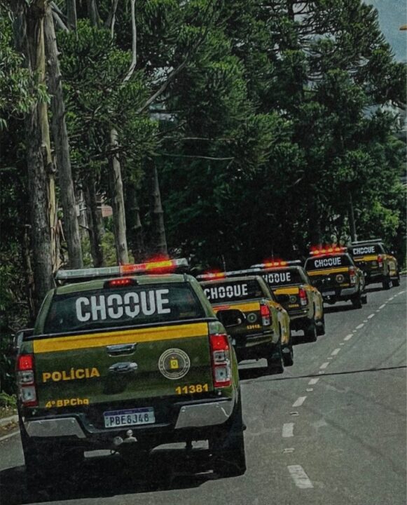 Brigada Militar de Bento Gonçalves conta com reforço de policiais do 4º Batalhão de Polícia de Choque 1 Studio Notícias | Studio TV Brigada Militar de Bento Gonçalves conta com reforço de policiais do 4º Batalhão de Polícia de Choque