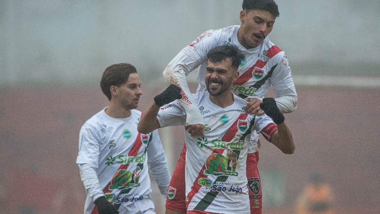 Studio Notícias | Studio TV Passo Fundo, Veranópolis e União-FW garantem classificação após a 13ª rodada