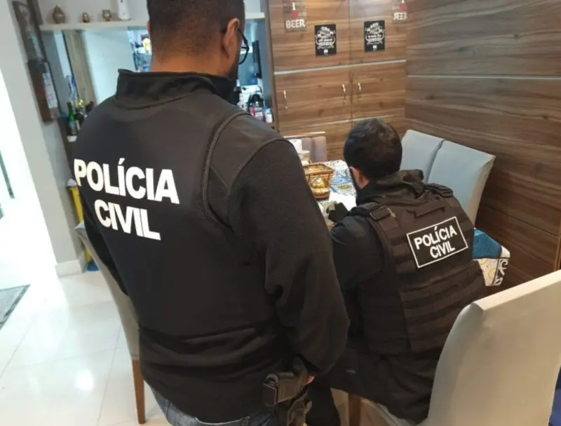 Polícia Civil realiza Operação “Falso Grau” contra fraude de diploma falso em Canoas 1 Studio Notícias | Studio TV Polícia Civil realiza Operação “Falso Grau” contra fraude de diploma falso em Canoas