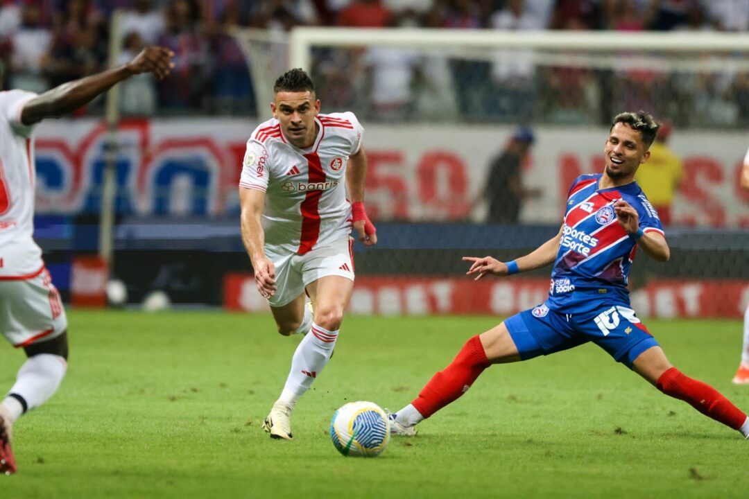 Borré marca no fim e Inter fica no empate em 1 a 1 com o Bahia pelo Brasileirão 1 Studio Notícias | Studio TV Borré marca no fim e Inter fica no empate em 1 a 1 com o Bahia pelo Brasileirão