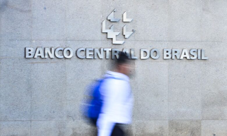 Studio Notícias | Studio TV Copom deve elevar Selic em 1 ponto na reunião desta quarta-feira