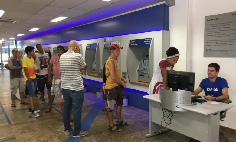 Studio Notícias | Studio TV Extratos bancários têm termos padronizados a partir desta segunda