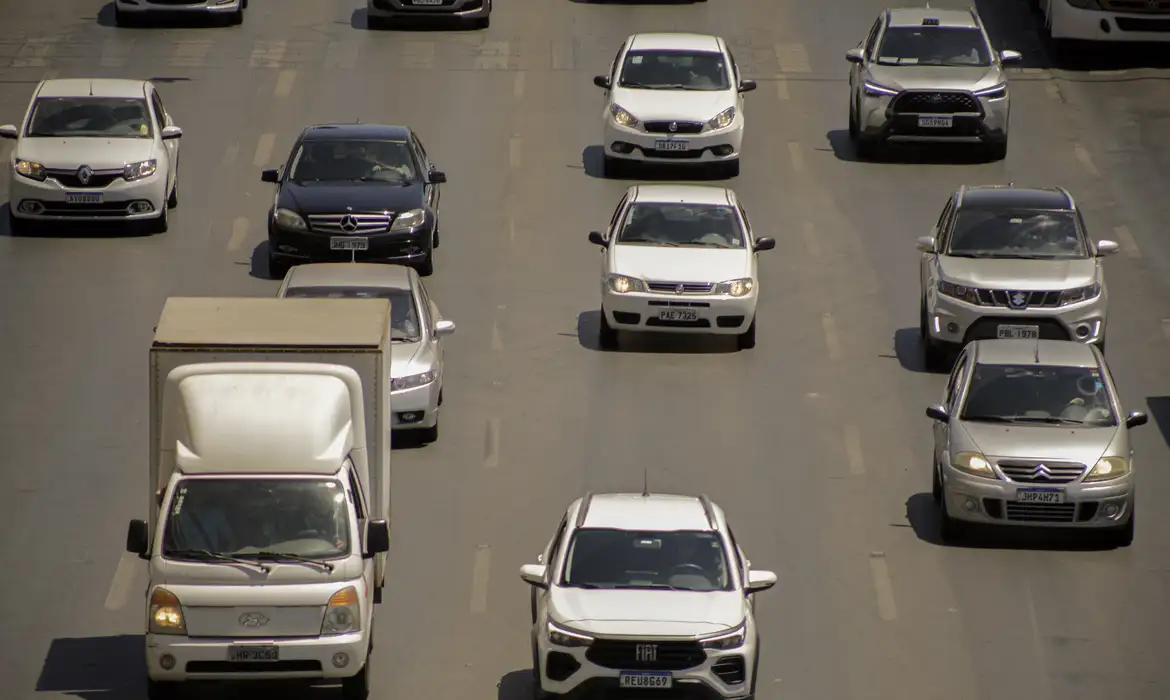 Número de motoristas com problema de visão cresce quase 80% em 10 anos 1 Studio Notícias | Studio TV Número de motoristas com problema de visão cresce quase 80% em 10 anos