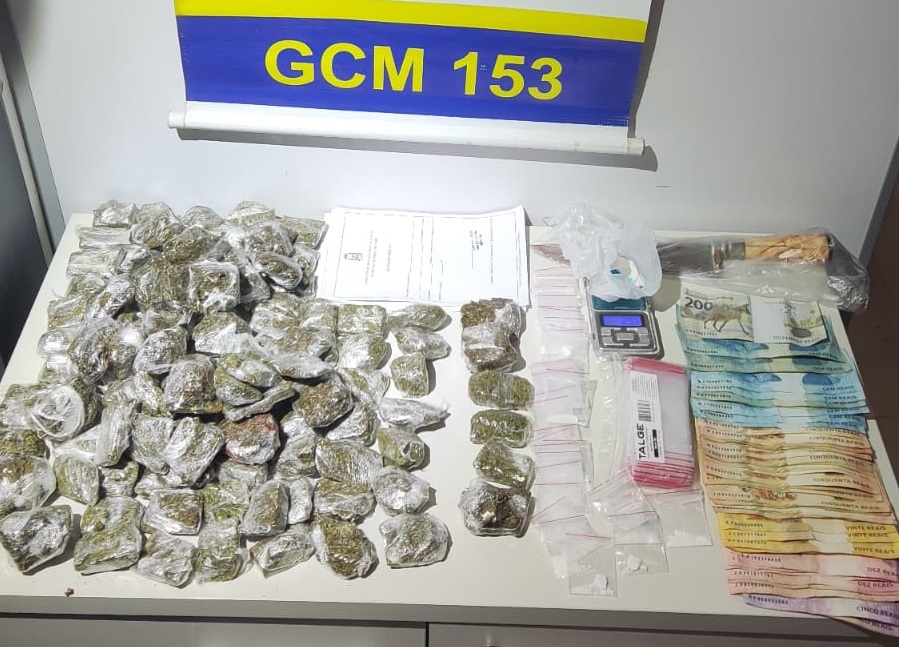 Mulher é presa após esfaquear amiga e com drogas, em Bento Gonçalves 1 Studio Notícias | Studio TV Mulher é presa após esfaquear amiga e com drogas, em Bento Gonçalves