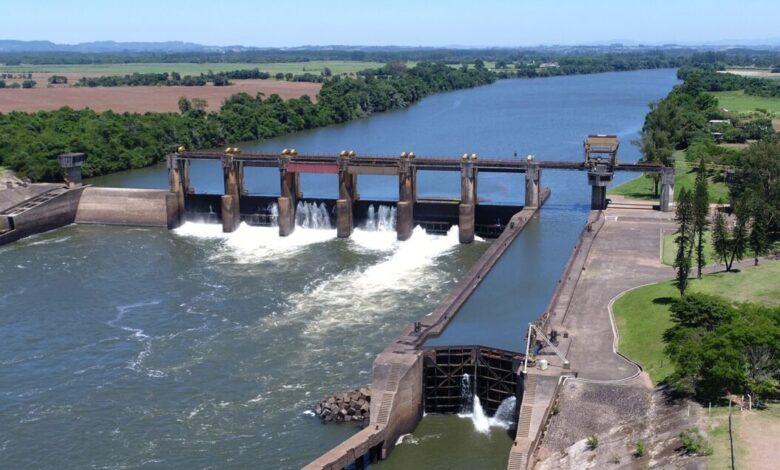Studio Notícias | Studio TV Comportas da Barragem de Bom Retiro do Sul serão abertas para limpeza e recuperação