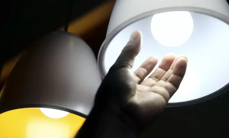 Studio Notícias | Studio TV Conta de luz terá bandeira amarela em maio, decide Aneel