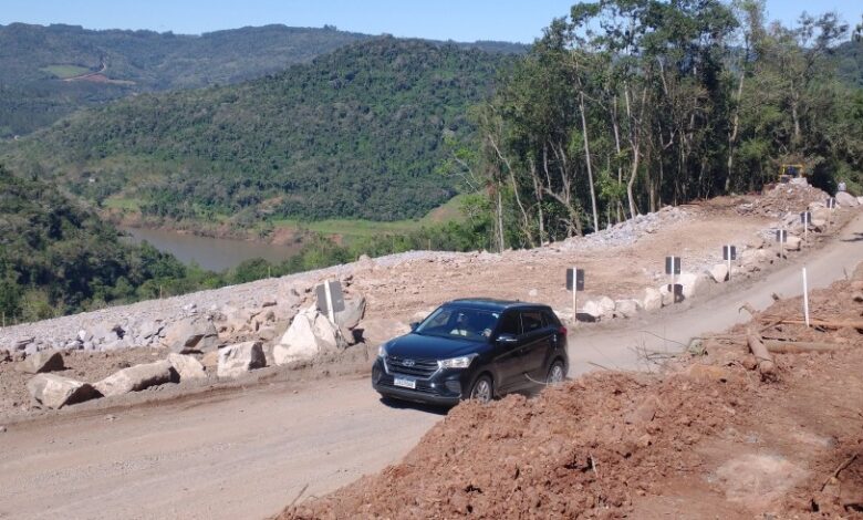 Studio Notícias | Studio TV EGR prepara construção do muro de gabião na ERS-129 em Muçum