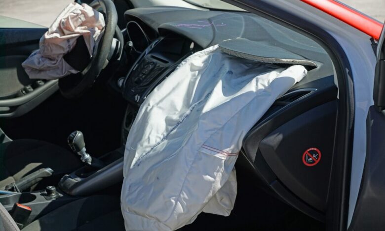 Studio Notícias | Studio TV Milhões de carros no Brasil ainda circulam com airbags mortais, apesar de recall
