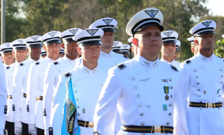 Studio Notícias | Studio TV Militares na política: candidaturas cresceram 70% em 24 anos