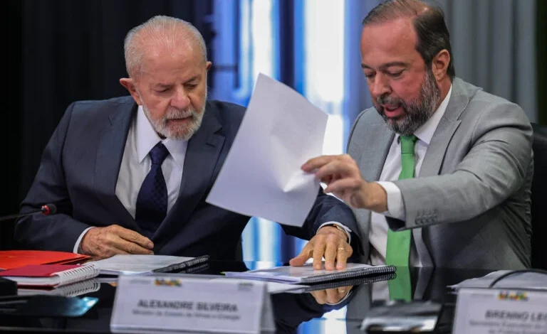 Studio Notícias | Studio TV Governo deve decidir horário de verão em reunião com urgência